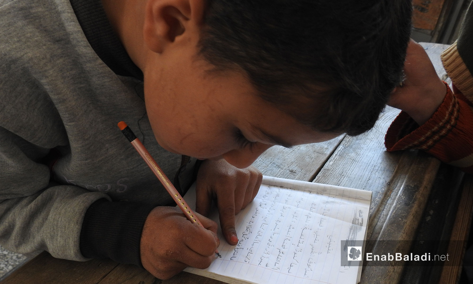 طلاب يبدؤون الفصل الثاني للعام الدراسي  في مدارس بلدة دابق بريف حلب الشمالي - 5 شباط  2018 (عنب بلدي)