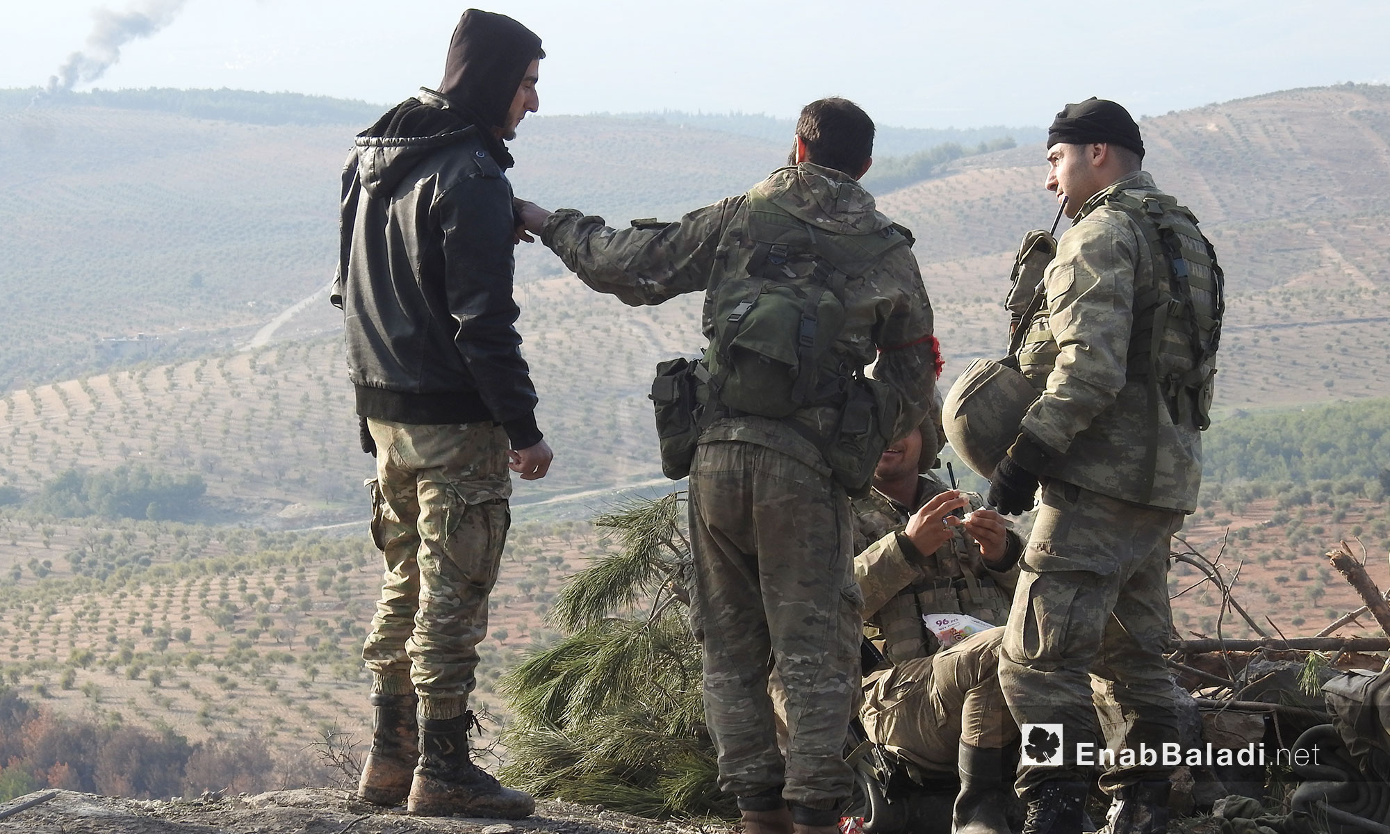 عناصر من الجيش الحر في معركة "غصن الزيتون" في منطقة عفرين شمالي حلب - 1 شباط 2018 (عنب بلدي)