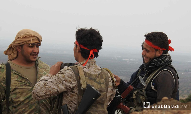 عناصر من الجيش الحر على محور شران بريف مدينة عفرين – 11 شباط 2018 (عنب بلدي)