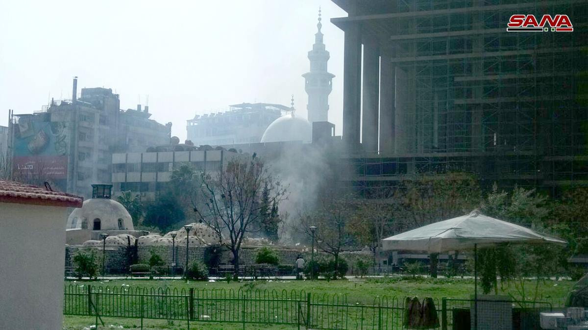 آثار القصف الذي استهدف مدينة دمشق - 22 آذار 2013 (سانا)