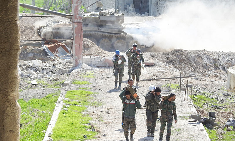 عناصر من قوات الأسد ضمن معارك الغوطة الشرقية - 9 آذار 2018 (وسيم عيسى)

