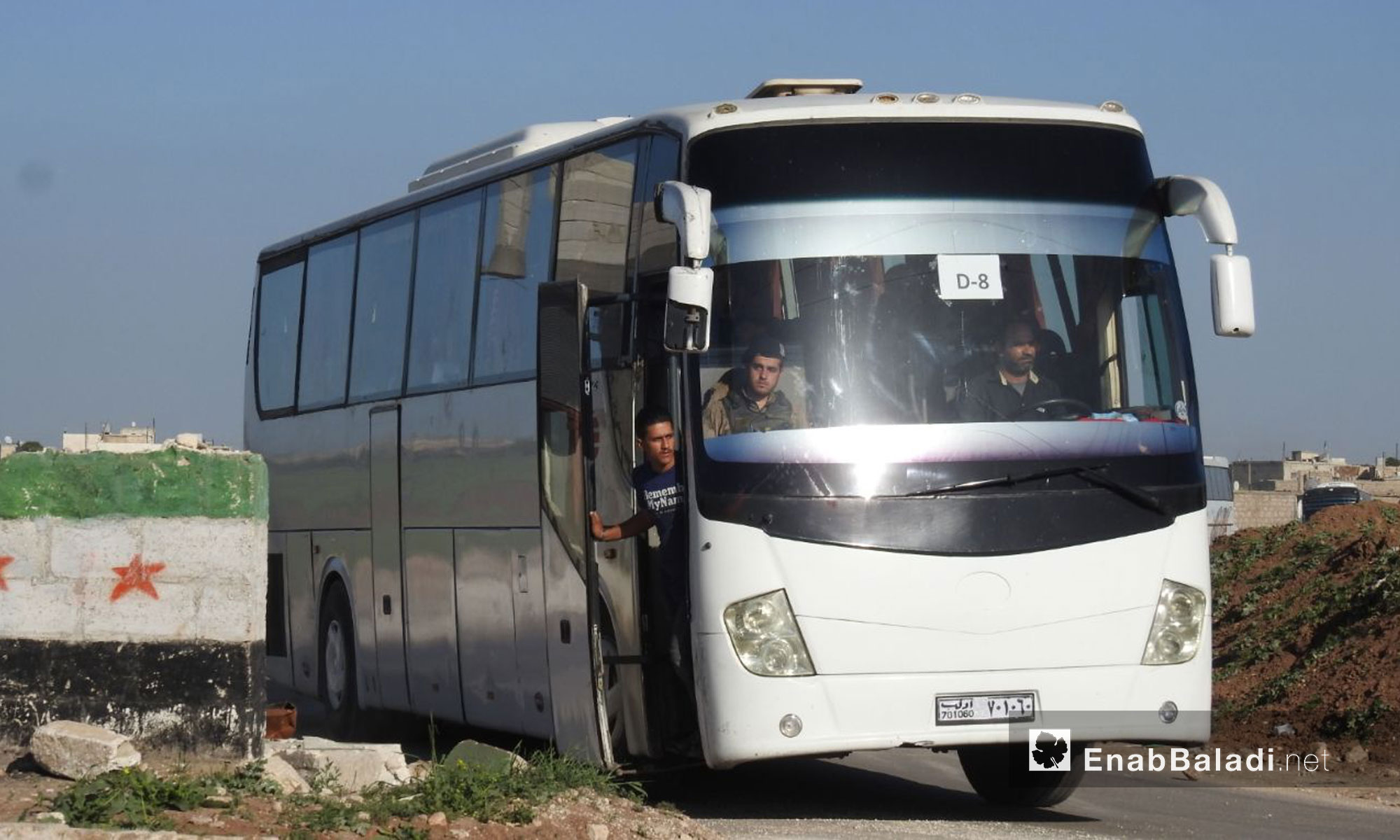 قافلة الدفعة الثالثة من دوما تصل ريف حلب الشمالي - 5 من نيسان 2018 (عنب بلدي)