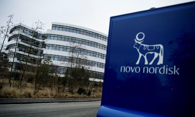 شعار شركة "نوفو نورديسك" على مشارف كوبنهاجن (رويترز)