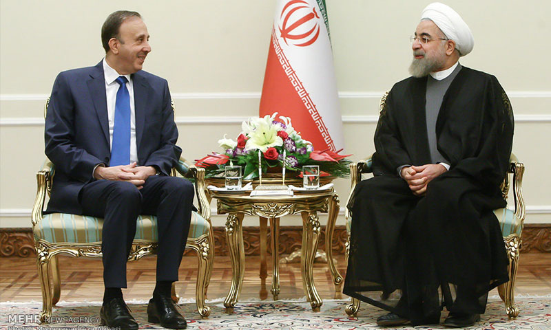 جهاد اللحام يلتقي بالرئيس الإيراني حسن روحاني - 2 حزيران 2015 (مهر نيوز)