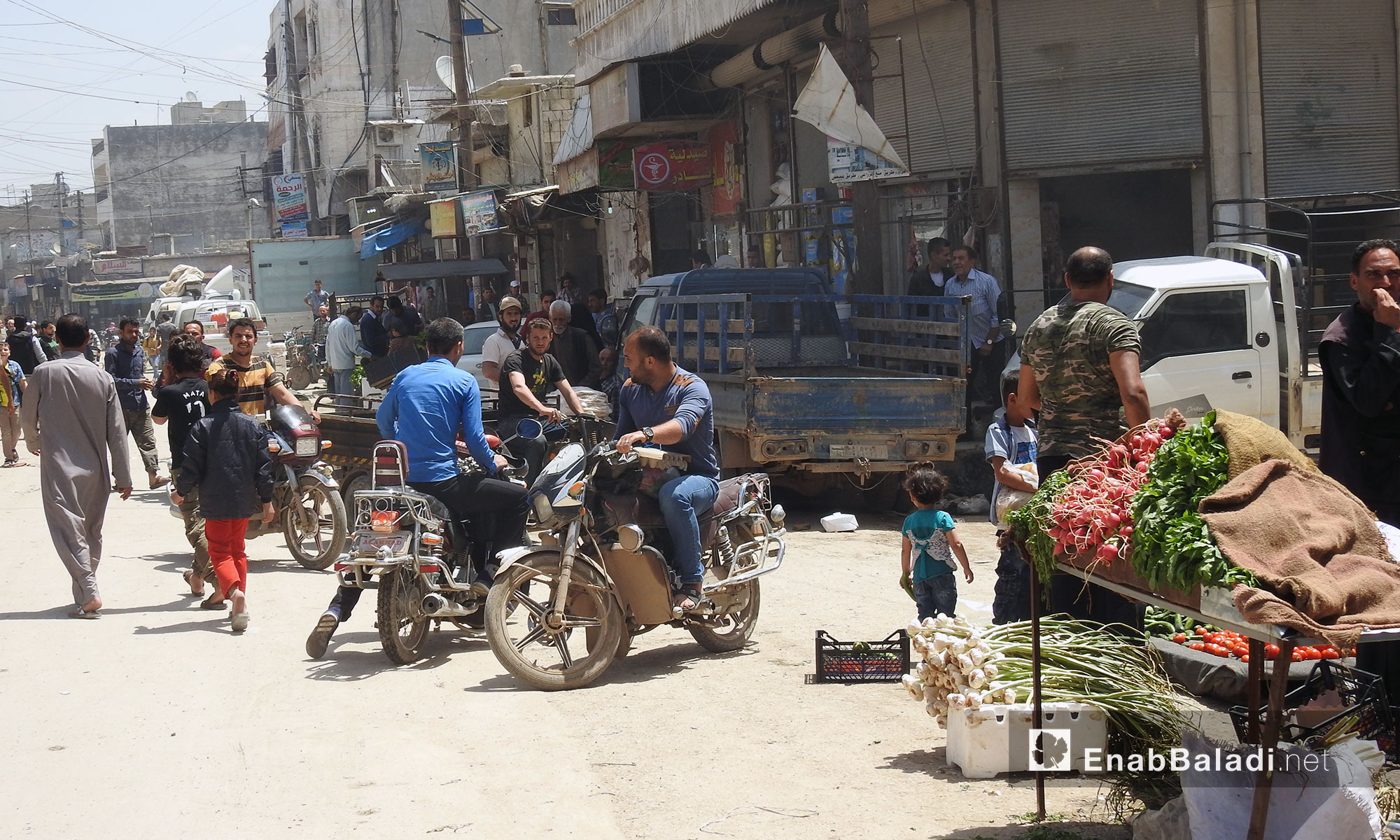 من أسواق مدينة إعزاز في ريف حلب الشمالي - 6 أيار 2018 (عنب بلدي)