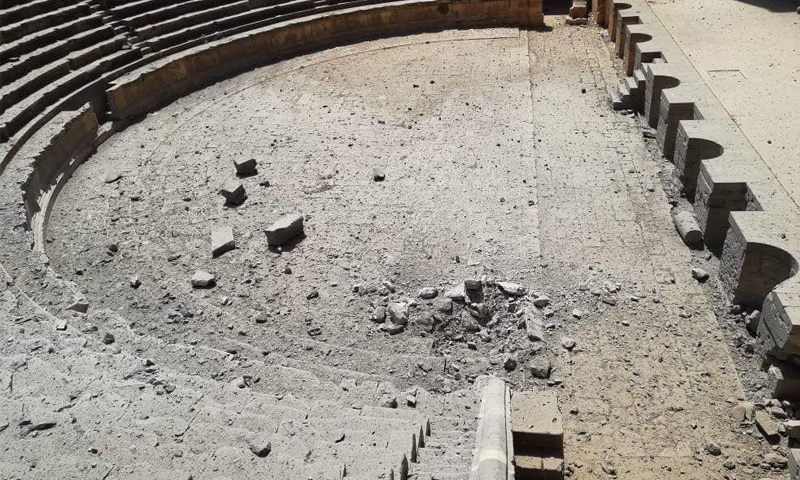 الدمار الذي لحق بالمدرج الروماني في بصرى الشام- 28 حزيران 2018 (مديرية آثار بصرى الشام)