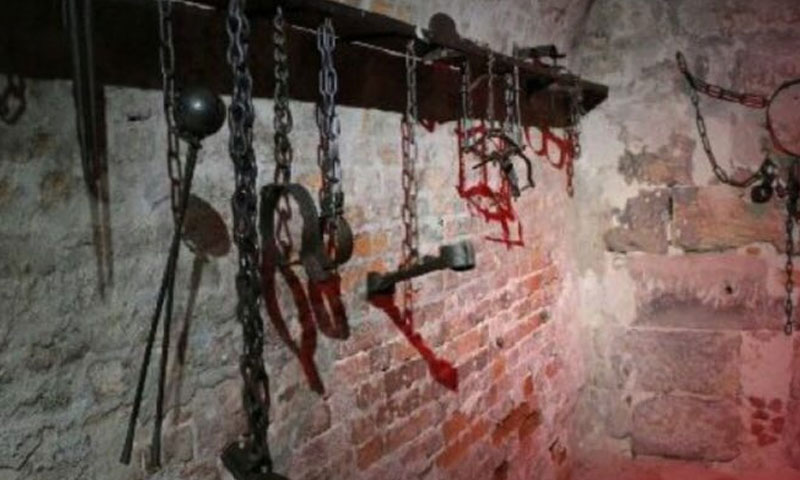 وسائل تعذيب المعتقلين في سجون الأسد (تعبيرية)