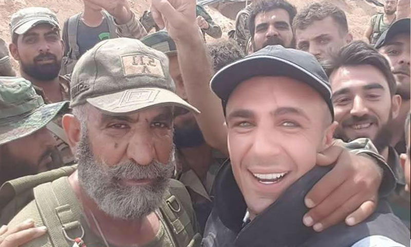 شادي حلوة مع اللواء عصام زهر الدين الذي قتل في دير الزور (فيس بوك الصفحة الشخصية)