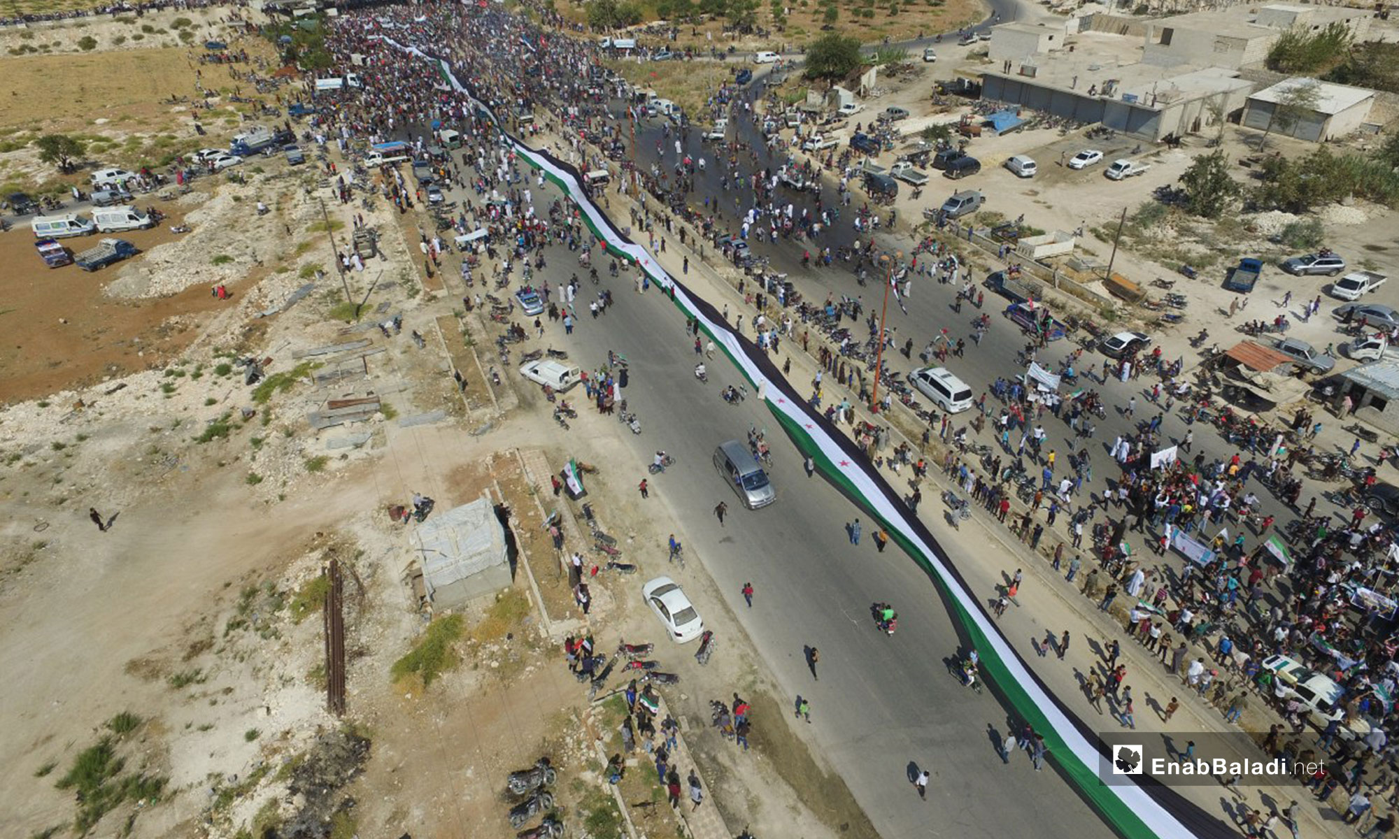 مظاهرة في معرة النعمان تطالب بتجديد الثورة - 21 من أيلول 2018 (عنب بلدي)