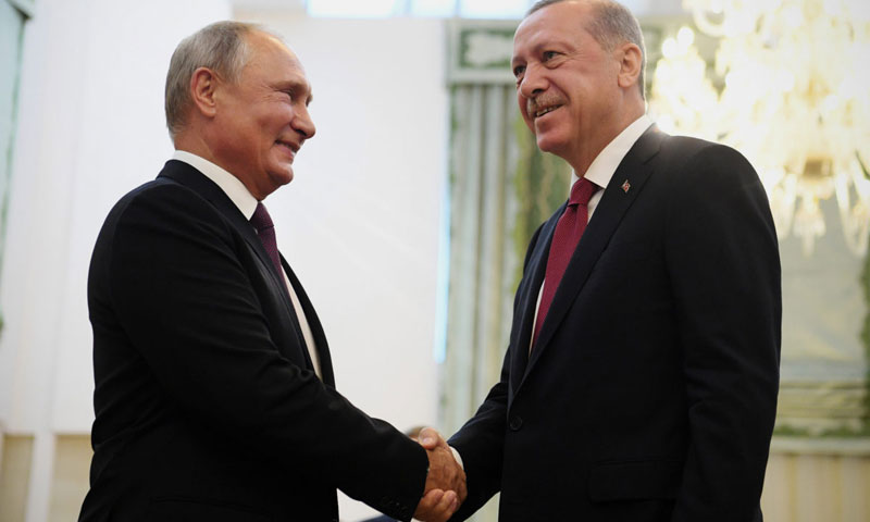 الرئيسان رجب طيب أردوغان وفلاديمير بوتين في أثناء قمة طهران - 7 من أيلول 2018 (رويترز)
