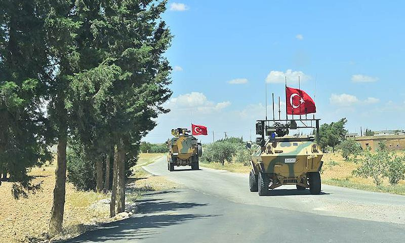 دورية للجيش التركي في محيط منبج - 17 من تموز 2018 (الأناضول)


