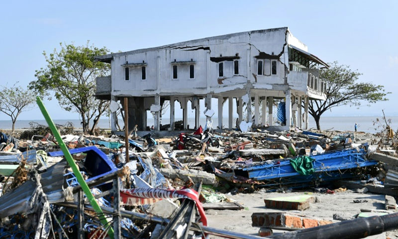 ضحايا زلزال وتسونامي ضرب مدينة بالو الإندونيسية- 28 أيلول 2018 (AFP)