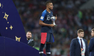أختيار اللاعب الفرنسي كليان مبابي أفضل لاعب واعد خلال كأس العالم 2018 (انترنت)