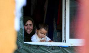 لاجئة سورية في عين بعل قرب صور جنوبي لبنان - 27 تشرين الثاني 2017 (رويترز)