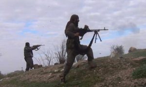 مقاتلوا تنظيم الدولة خلال استهدافهم لمواقع 