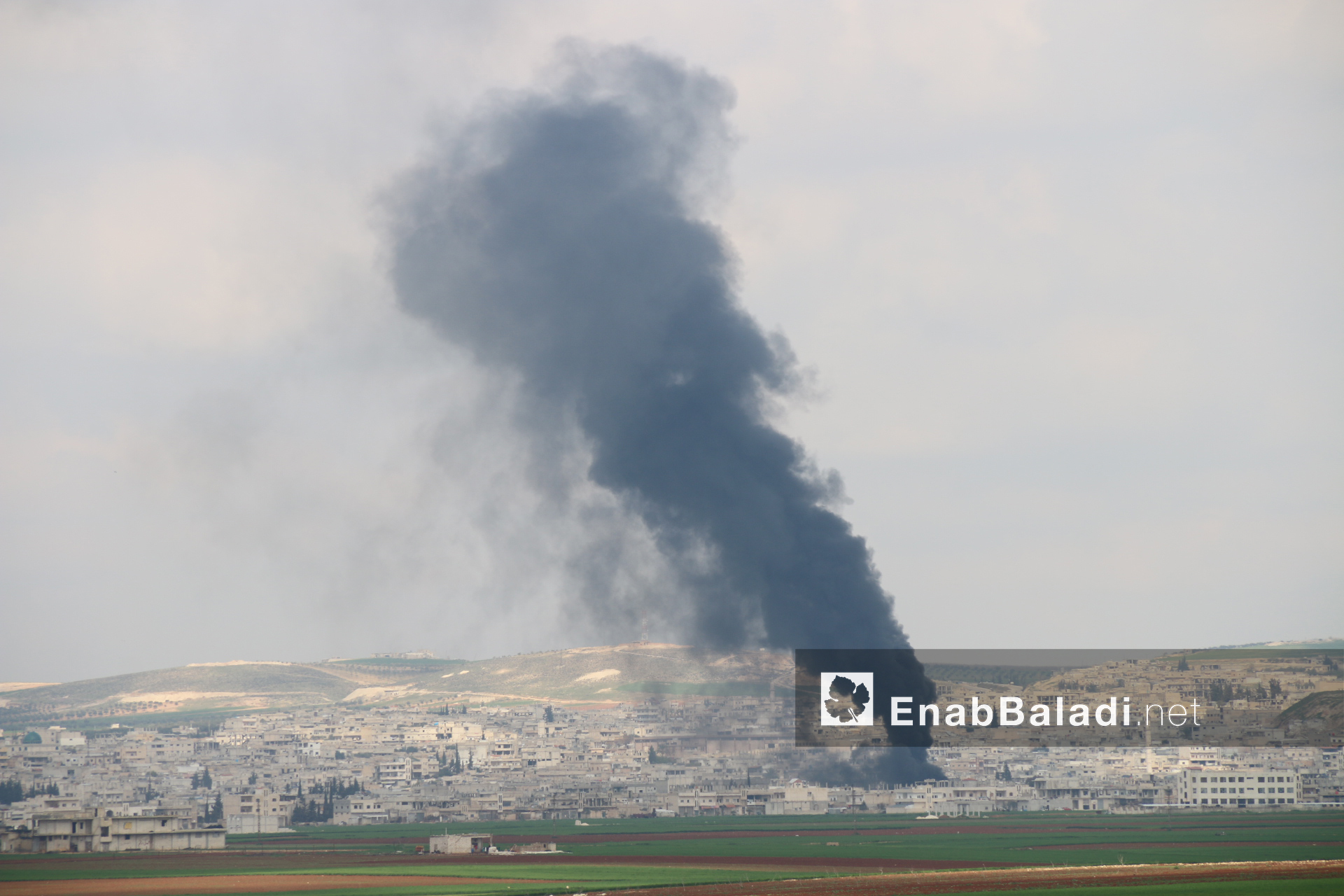 قصف الطيران الحربي على مدينة خان شيخون بريف إدلب الجنوبي- 24 من شباط 2019 (عنب بلدي)