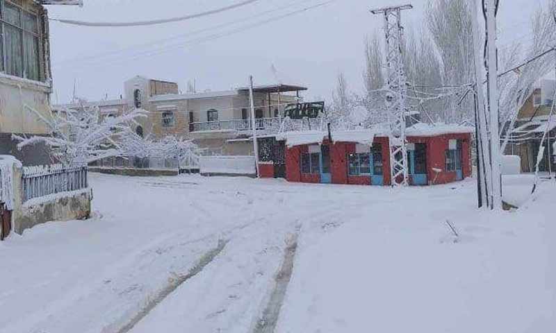 الثلوج في قرية حوش عرب بالقلمون الغربي بريف دمشق 28 شباط 2019 (دمشق الآن)