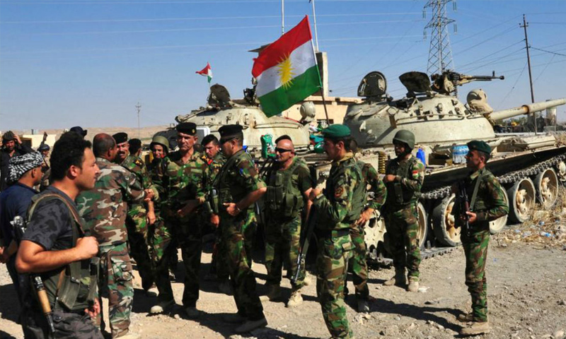 عناصر من بشمركة روج آفا في كردستان العراق - (okdiario)