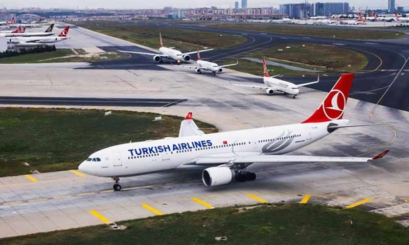 طائرة تابعة للخطوط الجوية التركية (Turkish Airlines)