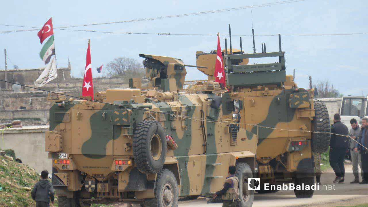 وصول الدورية العسكرية التركية السابعة إلى منطقة شير المغار بريف حماة الغربي 25 آذار 2019 (عنب بلدي)