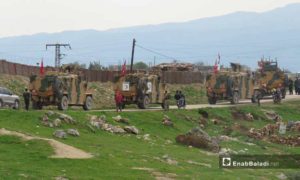 وصول الدورية العسكرية التركية السابعة إلى منطقة شير المغار بريف حماة الغربي 25 آذار 2019 (عنب بلدي)