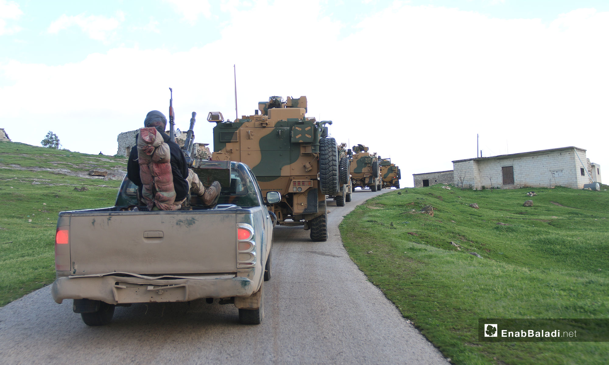 دورية تركية تدخل إلى المنطقة منزوعة السلاح في ريف حماة- 18 من آذار 2019 (عنب بلدي)