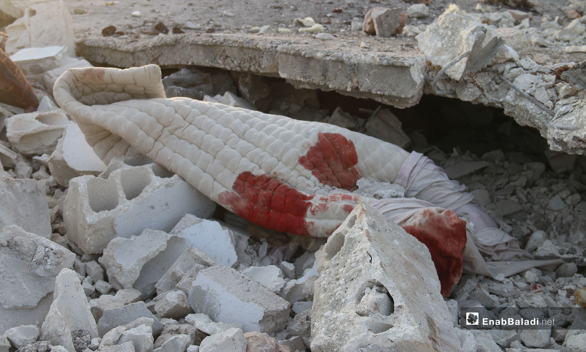 آثار الدمار على بلدة الفقيع جنوب إدلب نتيجة القصف - 21 من آذار 2019 (عنب بلدي)