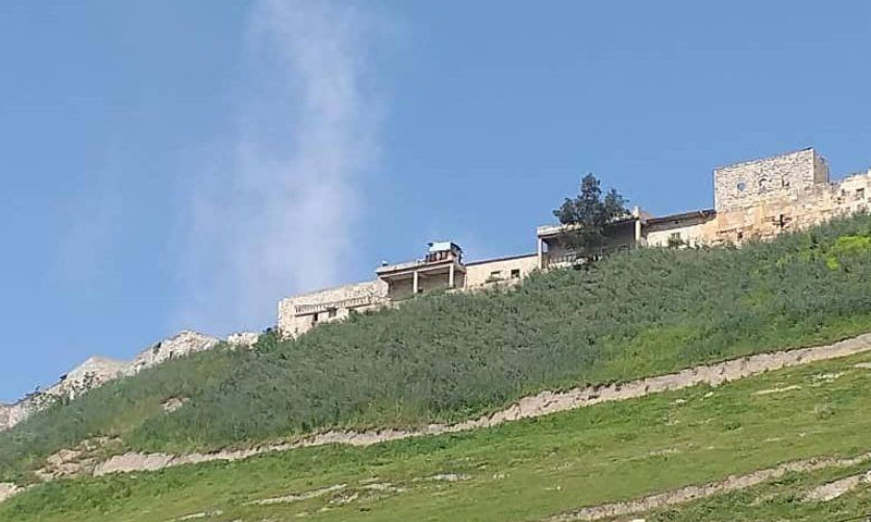 قصف مدفعي من قوات الأٍد استهدف نقطة تابعة لها في نقطة حابوسة بقلعة المضيق غربي حماة 24 نيسان 2019 (كفرنبل نيوز)