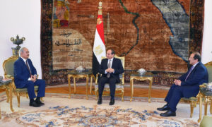الرئيس المصري عبد الفتاح السيسي يلتقي المشير خليفة حفتر قائد 