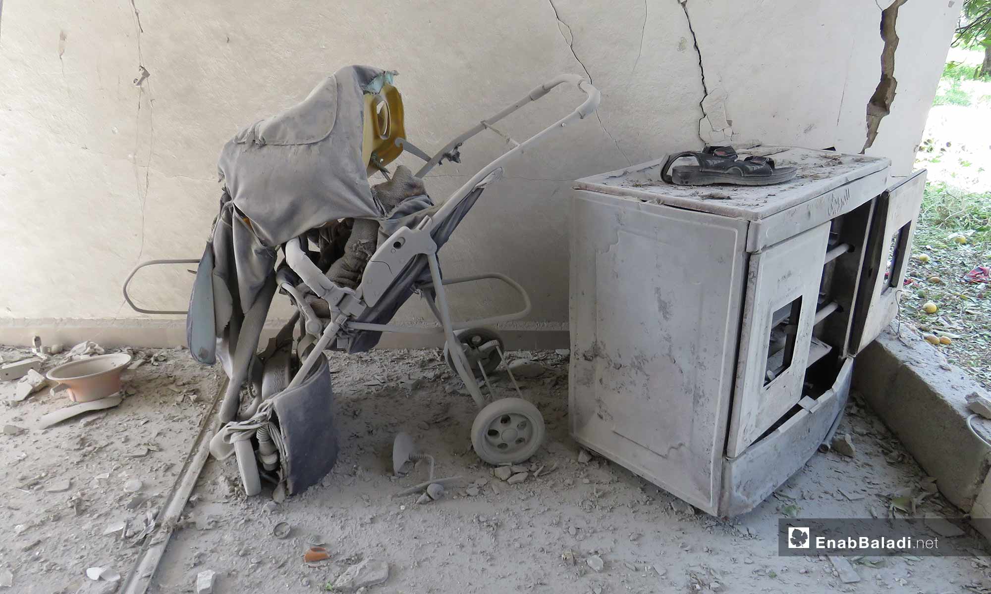 آثار الدمار الذي خلفه قصف النظام على قلعة المضيق بريف حماة - 25 من نيسان 2019 (عنب بلدي)