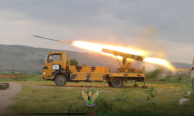 الجيش الوطتي يستهدف مواقع الوحدات في محيط تل رفعت بريف حلب الشمالي - 30 من نيسان 2019 (فرقة الحمزة)