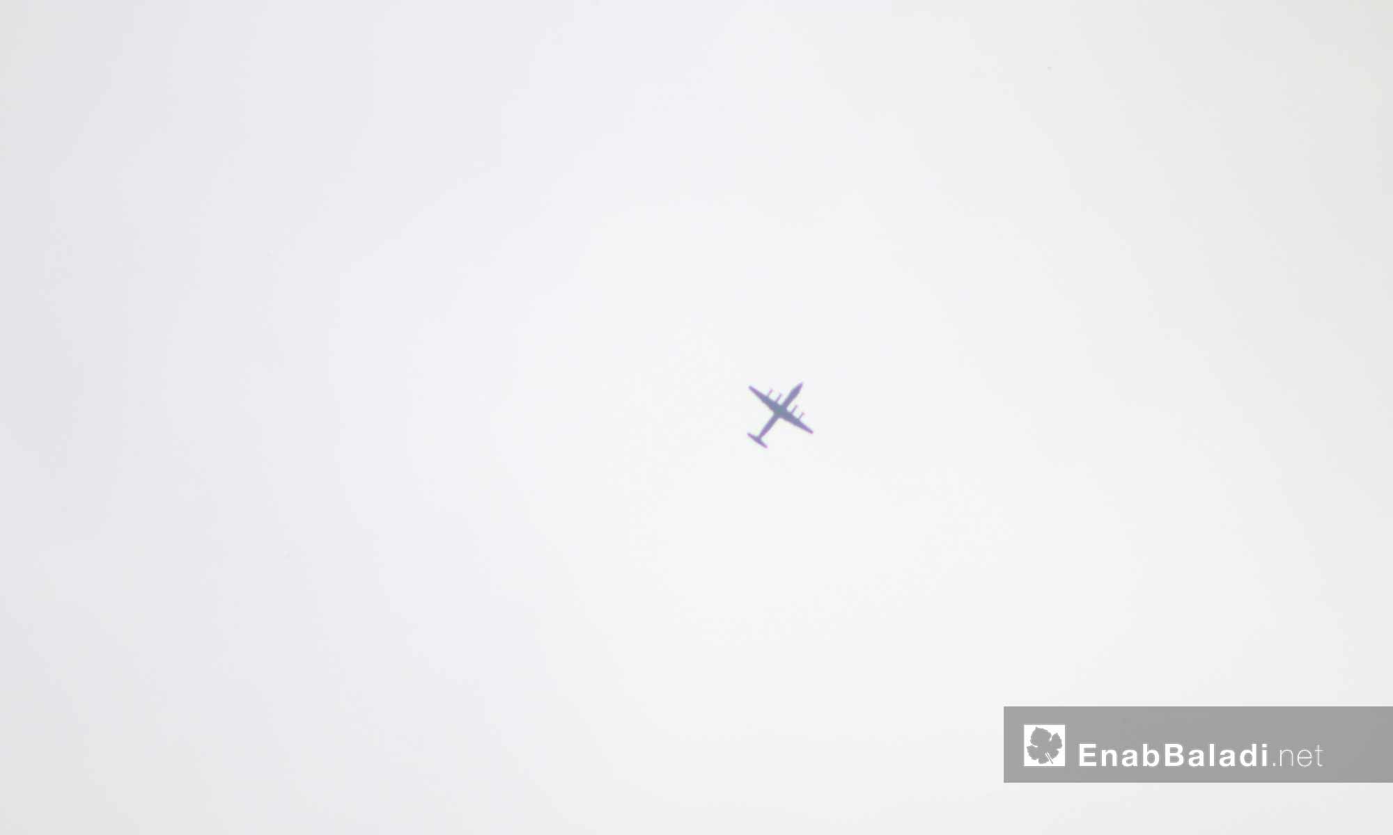 طائرة استطلاع روسية في أجواء ريف إدلب - 1 من أيار 2019 (عنب بلدي)