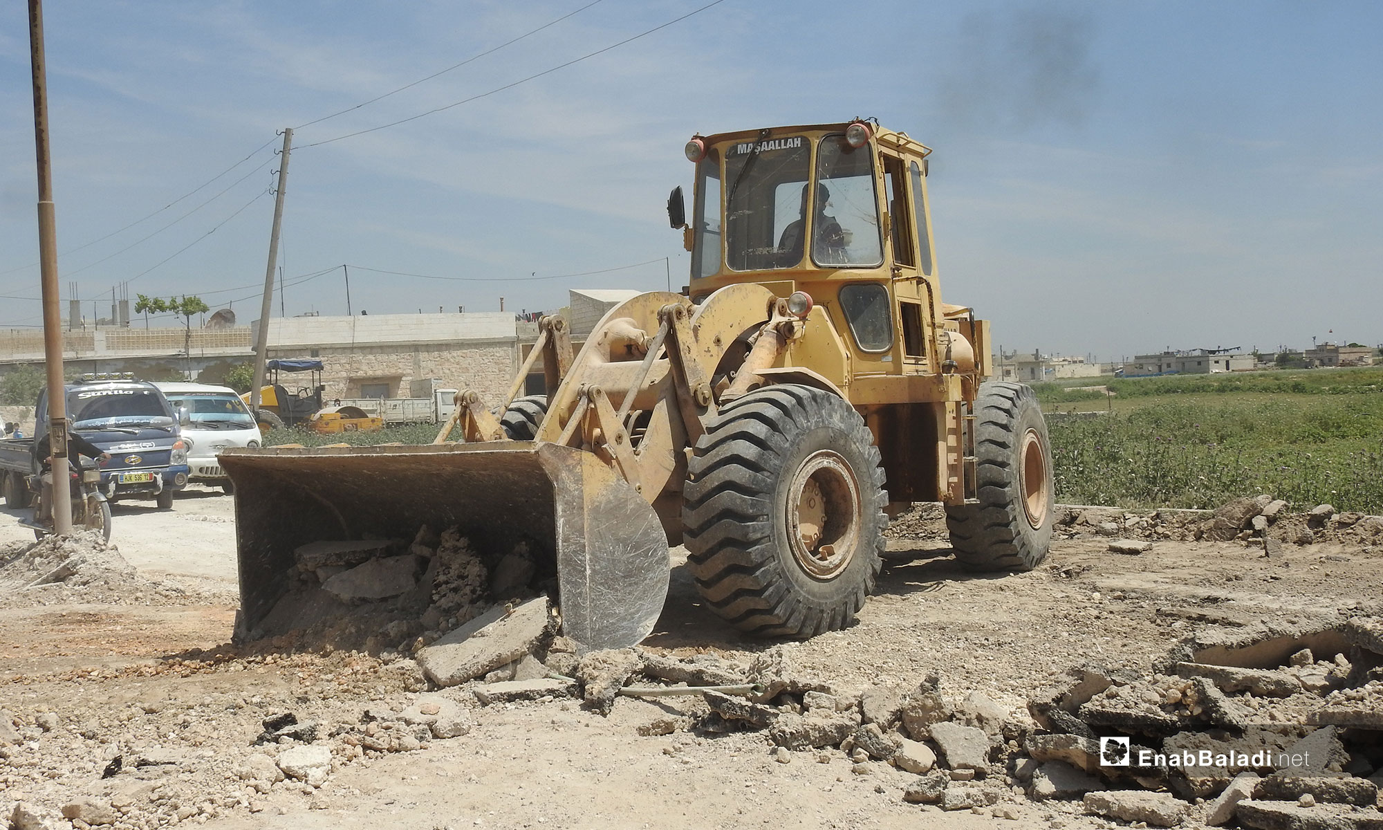 اصلاح الطريق الرئيسي في بلدة دابق بريف حلب الشمالي - 12 من أيار 2019 (عنب بلدي)