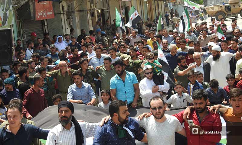 (جمعة الوفاء للساروت) خروح مظاهرة في مدينة مارع بريف حلب الشمالي - 14 من حزيران 2019 (عنب بلدي)
