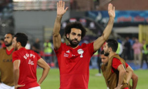 محمد صلاح في تدريبات المنتخب المصري (رويترز)