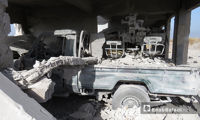 آليات مدمرة في بلدة تل ملح بريف حماة الشمالي الغربي بعد سيطرة فصائل المعارضة عليها من قبضة قوات الأسد 7 حزيران 2019 (عنب بلدي)