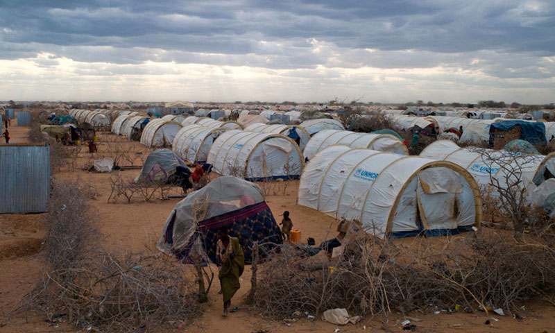 مخيم للاجئين الصوماليين (رويترز)