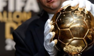 الكرة الذهبية في حفل توزيع الجوائز عام 2017 (FIFA)