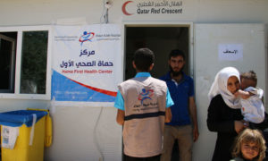 مركز حماة الصحي الأول يقدم خدماته للنازحين في ريف إدلب - 17 حزيران 2019 (مديرية صحة حماة) 
