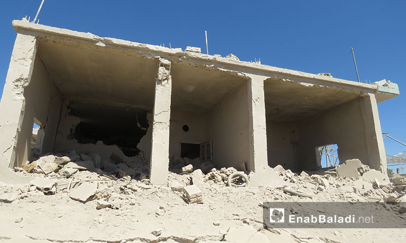 آثار القصف الجوي للطيران السوري والروسي على المنازل السكنية في بلدة جبالا بريف إدلب الجنوبي 21 تموز 2019 (عنب بلدي)
