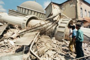 صور من زلزال مرمرة المدمر (Independent Türkçe)