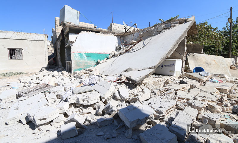 آثار قصف الطيران الحربي على بلدة كفر عويد جنوبي إدلب - 26 من آب 2019 (عنب بلدي)