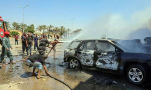 سيارة الأمم المتحدة التي تعرضت لتفجير في بنغازي - 10 آب 2019 (AFP)