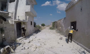 قصف صاروخي على كفريزتا بريف حماة الشمالي 2 آب 2019 (الدفاع المدني السوري)