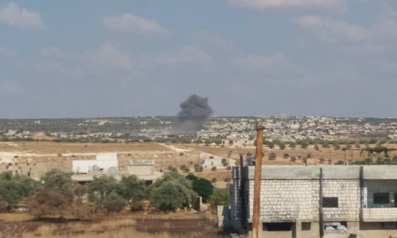 قصف جوي من طيران النظام على ريف إدلب الجنوبي - 12 من أيلول 2019 (ناشطون من إدلب عبر فيس بوك)