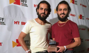 الأخوان ملص مع الجائزة - 24 آب 2019 (صفحة الأخوين على فيس بوك)