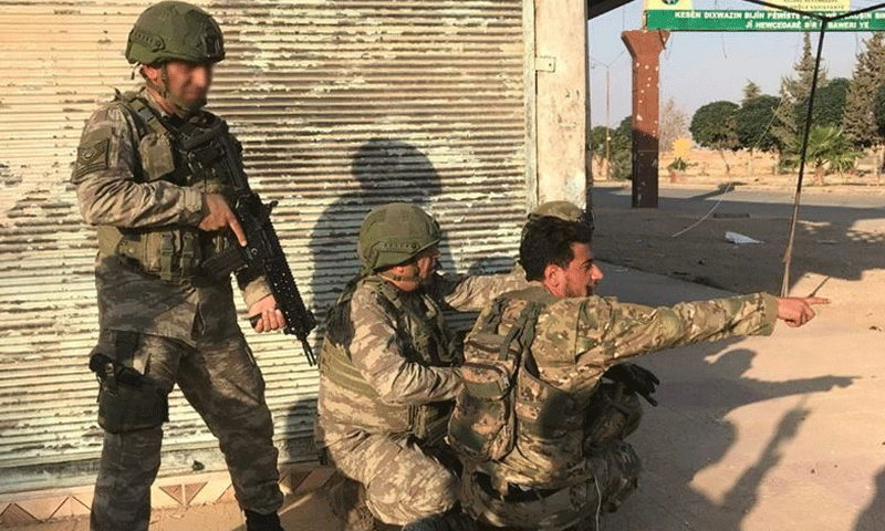 عناصر الجيش التركي خلال عملية نبع السلام -13 تشرين الأول- (الأناضول)