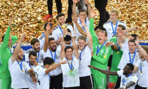 المنتخب الألماني يتوج بكأس القارات في روسيا 2017 (AFP)