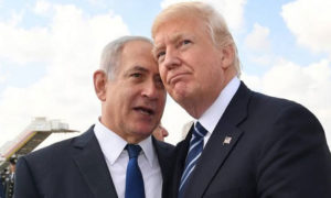 رئيس الحكومة الإسرائيلي بنيامين نتيناهو برفقة الرئيس الأمريكي دونالد ترامب - 23 أيار 2017 (JNS)