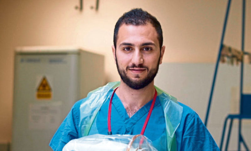 طبيب الأسنان السوري رواد قاق (PA)